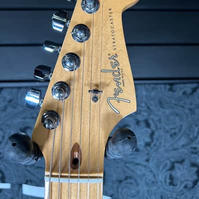 Fender Standard Stratocaster Electric Guitar- Sienna Sunburst w/Hardshell Case (Pre-Owned) image 5