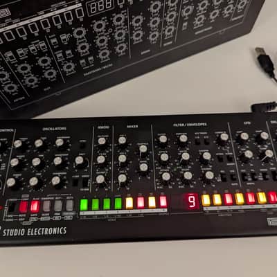 Behringer Model D or Roland SE-02 - Gearspace