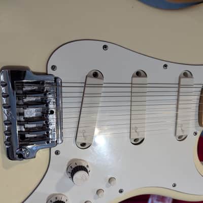 Fender Elite Stratocaster - Vintage white image 1