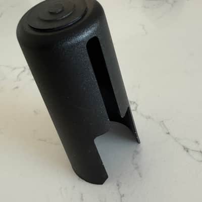 Rovner 1R Bb Clarinet Inverted Ligature and Mouthpiece Cap - Black Learher, Metal, black plastic image 10