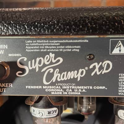 Fender Super Champ XD 2-Channel 15-Watt 1x10" Guitar Combo image 11