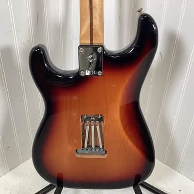 Fender Player Stratocaster Electric Guitar - Sunburst image 6