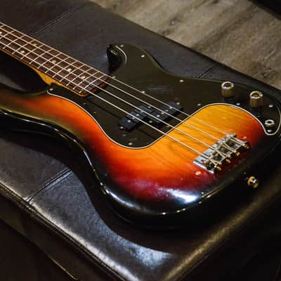 Fender Precision Bass with Rosewood Fretboard 1978 - Sunburst image 11