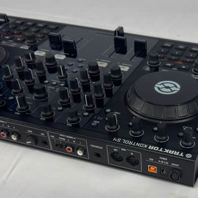 Native Instruments Kontrol S4 ( MK1 ) DJ Controller W/ Flight Case 2010s - Black image 5
