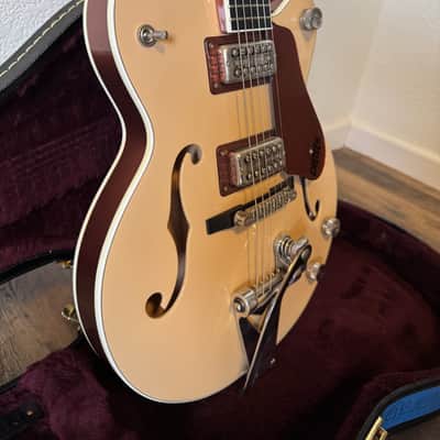 Gretsch G6112TCB-JR Center Block Jr. 2016 - 2018 - 2-Tone Jaguar Tan / Copper Metallic image 3