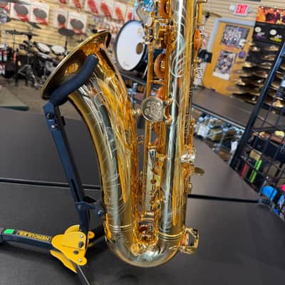 Buffet Crampon BC8402-1-0 2022 Tenor Sax Gold Lacquer and Engraved image 7