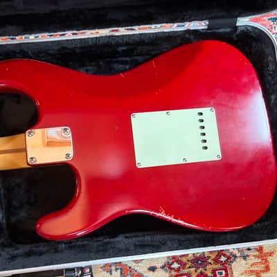 2002 Fender Highway One Stratocaster with Maple Fretboard - Crimson Red Transparent image 9
