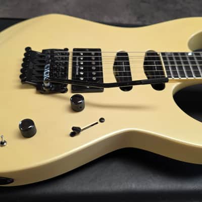 ESP The Mirage Custom Shop HSS Jackson Soloist Lawsuit Headstock USA Seymour Duncan Pickups Synclear Sinclair Floyd Rose FR Super Strat MIJ MJ Japan Vintage 80s Guitar image 8