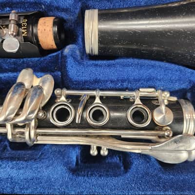 Buffet Crampon E11 CLARINET image 3