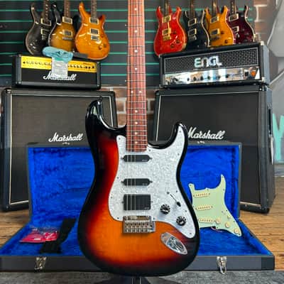 Fender Deluxe Roadhouse Stratocaster 3-Colour Sunburst 2018 Electric Guitar w/ Mods image 1