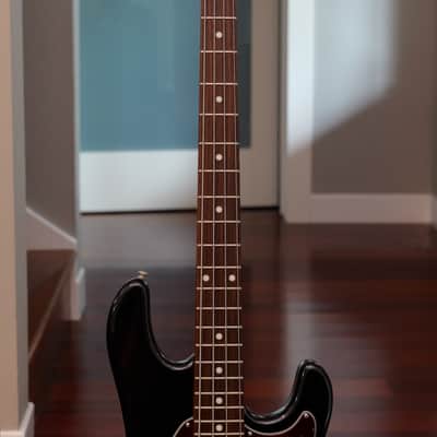 Ernie Ball Music Man Classic Sabre Bass with Rosewood Fretboard - Black image 3