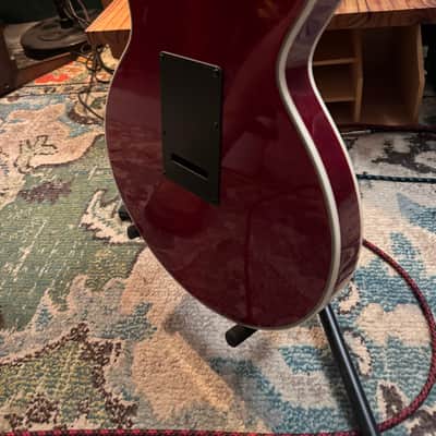 Burns Brian May Signature Specisl 2000’s - Red image 9