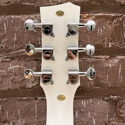 Enya Nova Go Mini Carbon Fiber Acoustic Guitar – White – B-Stock w/ Case image 6
