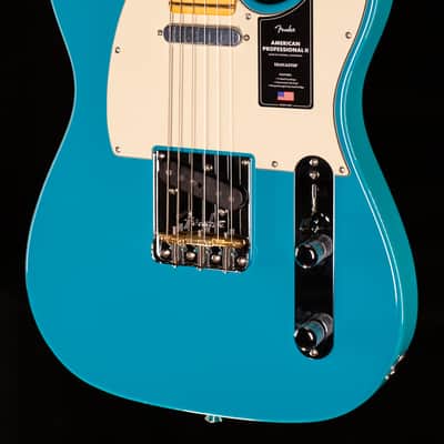Fender American Professional II Telecaster Miami Blue Maple Fingerboard (193) image 1