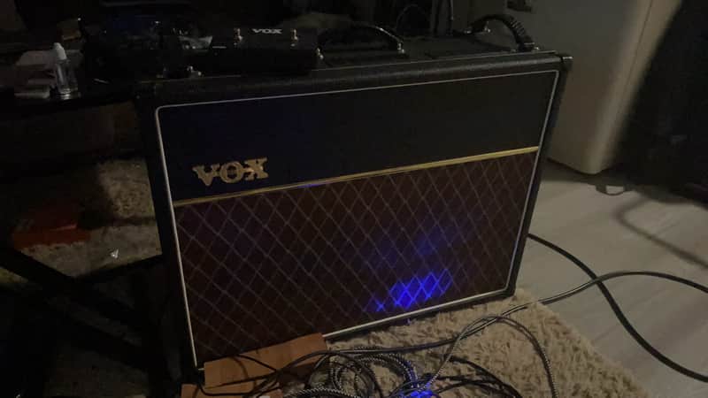 Vox AC30CC2X Custom Classic 2-Channel 30-Watt 2x12" Blue Alnico Guitar Combo 2005 - 2010 Black image 1