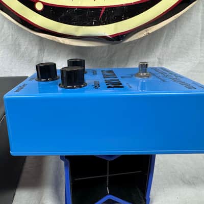 D*A*M Differential Audio Manifestationz x Emanating Fist Electronics Limited Edition DP-77 dp77 Dope Priest Frequency Sustainer Muffy Fuzz Pedal with Box - Limited Blue Colorway image 7