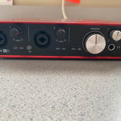 Focusrite Scarlett 6i6 2nd Gen USB Audio Interface 2016 - 2018 - Red / Black image 7