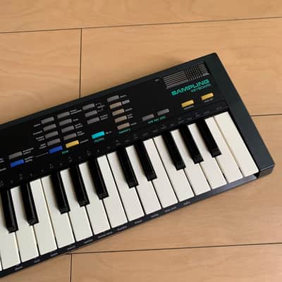 Casio SK-1 Sampling Keyboard w/ Box image 3