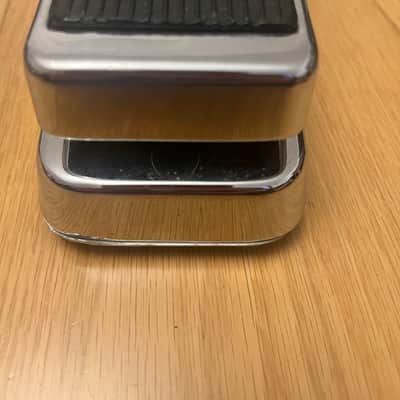 Dunlop CB535 Series Cry Baby Wah 1998 - 2003 - Chrome image 4