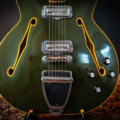Fender Coronado II with Tremolo, Rosewood Fretboard 1967 - Extremly Rare Custom Color Charcoal Frost image 3