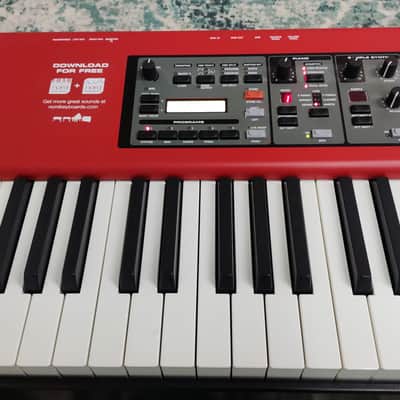Immagine Nord Piano 2 HA88 Hammer Action 88-Key Digital Piano with original triple pedal - 4