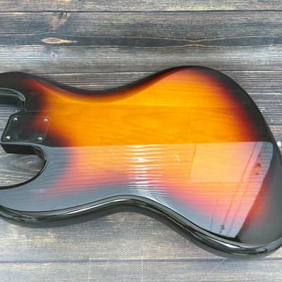Fender Japan JB62-US Jazz Bass Alder Body 3TS Sunburst/USA Pickups image 11