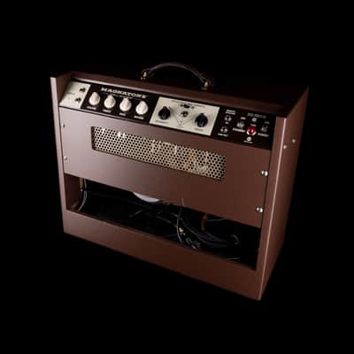 Pre Owned Magnatone Mono Twilighter Guitar Amp Combo With Footswitch and Cover image 10
