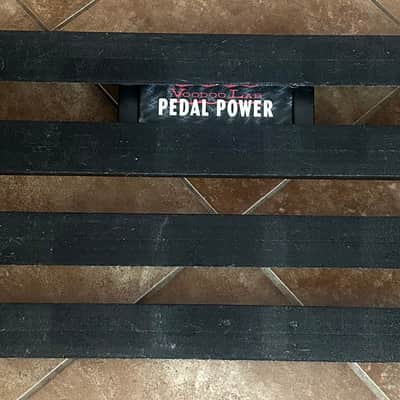 Pedaltrain Classic 2 + Voodoo Lab Pedal Power image 1