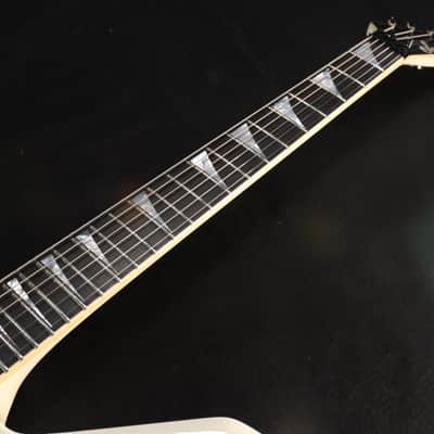 Jackson USA Select Kelly KE2 Ebony Fingerboard Snow White 567 image 2