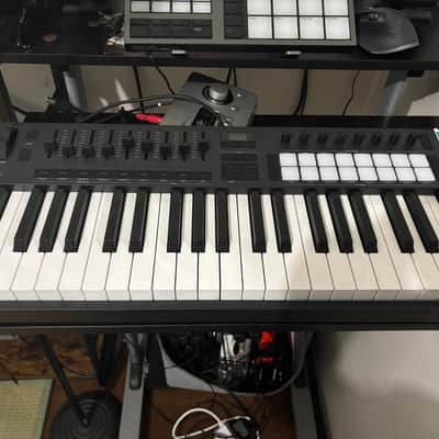 Novation Launchkey 49 MKIV MIDI Keyboard Controller 2024 - Present - Black image 1