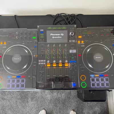 Pioneer XDJ-XZ 4-Channel All In One DJ System Controller with Flight Case, Dust Cover and Original Box and Manuals image 3