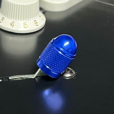 Kinnatone Stubby Blue Aluminum 3 or 5 way Blade style Switch Tip. For Strat or Tele image 2