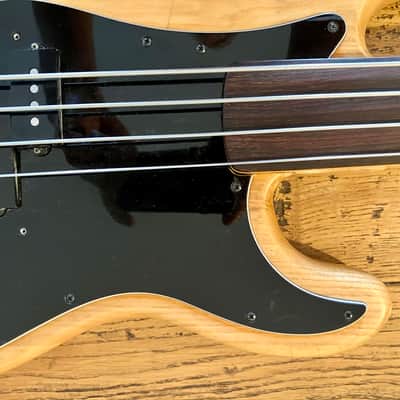 Fender Precision Bass Fretless with Rosewood Fingerboard 1976 image 18