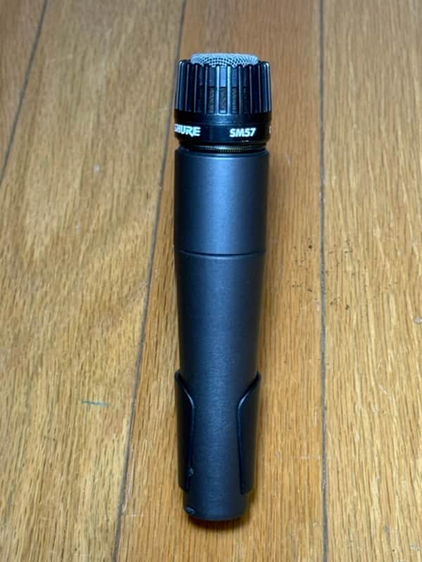 Shure SM57 Cardiod Dynamic Instrument Microphone w/ Clip, Excellent Condition image 1