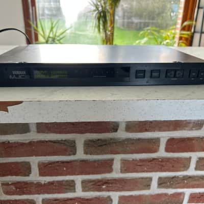 Buy used Yamaha MJC8 MIDI Junction Controller - 8 x 8 MIDI Patchbay