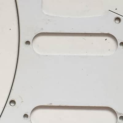 Vintage 1998 Fender Stratocaster USA MIM Pickguard 3 Ply White Relic Guitar Strat Nautral Patina image 2