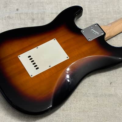 2007 Squier Stratocaster Bullet Strat Brown Sunburst Tremolo Rosewood Fretboard image 17