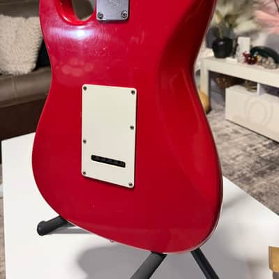 Squier Standard Stratocaster with Maple Fretboard 1996 - 2000 - Torino Red image 10