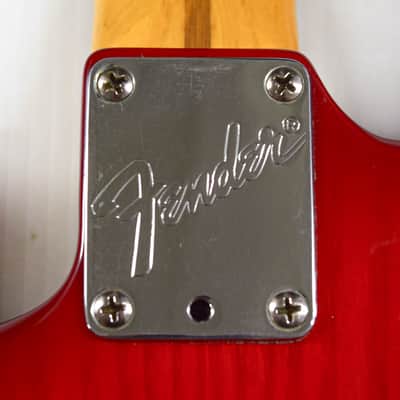 Fender Strat Plus Deluxe with Maple Fretboard - Crimson Burst image 13
