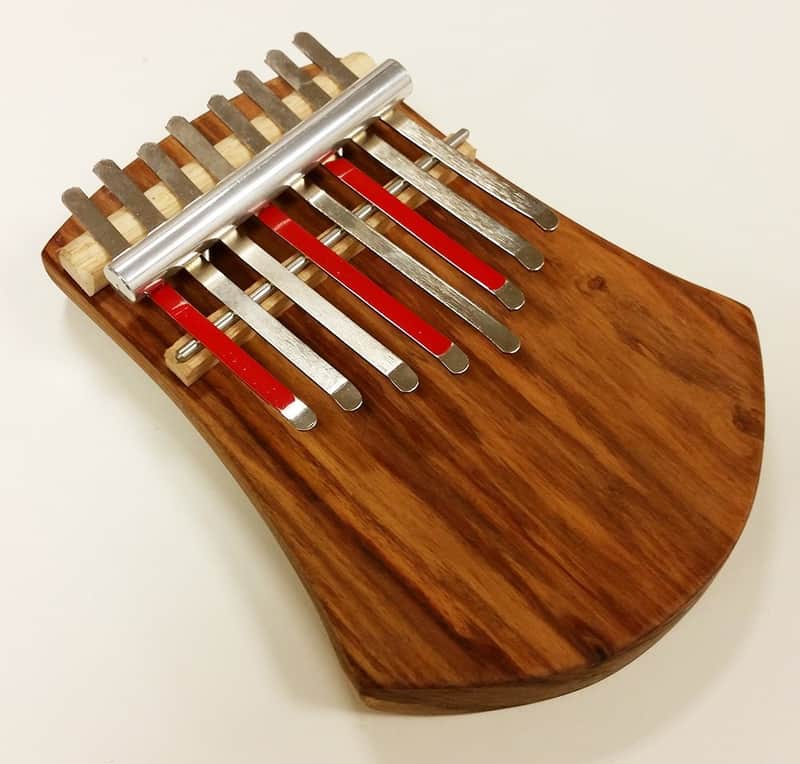 Ami Hugh Tracey - Kalimba 8 Notes Sur Table + Pickup image 1