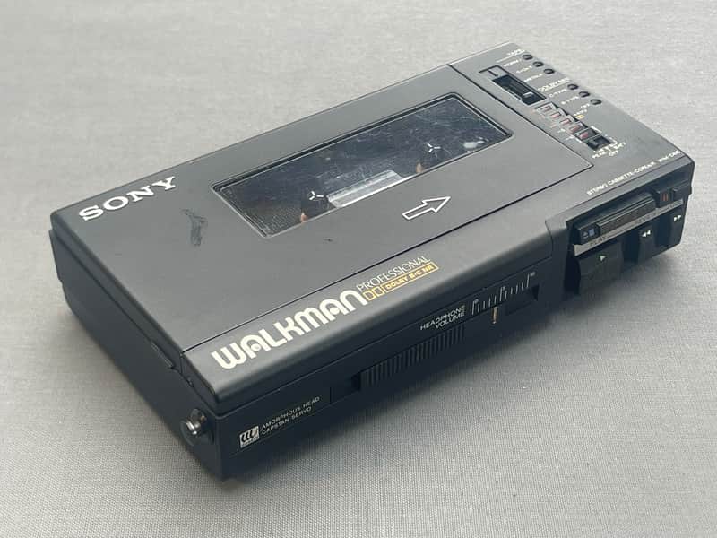 Sony WM-D6C Professional Walkman Portable Stereo Cassette Recorder