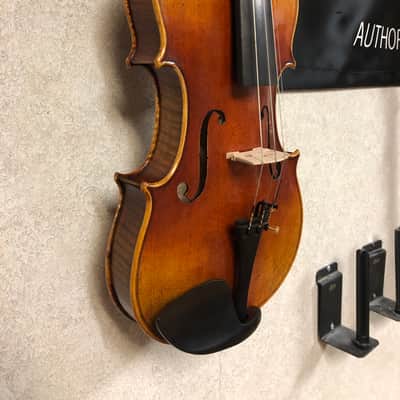 Krutz 600 Violin Antiqued Finish image 3