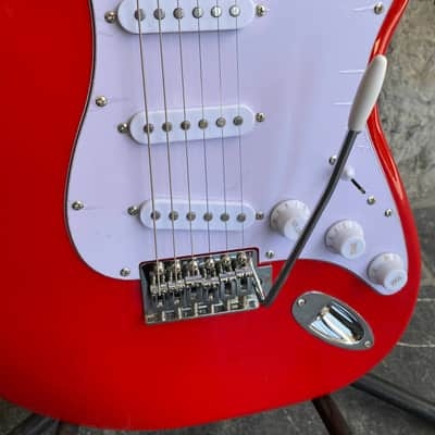Vision Stratocaster ST5 Electric Guitar Starter Kit - Red - NEW image 9