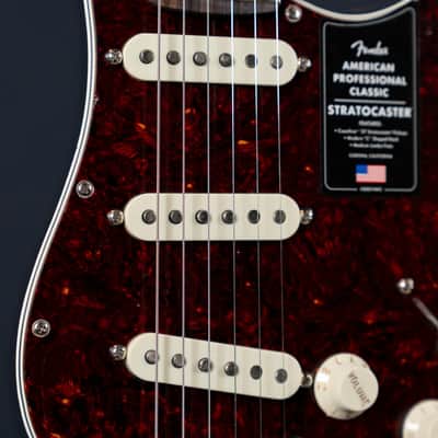 Fender American Professional Classic Stratocaster - Faded Black image 4