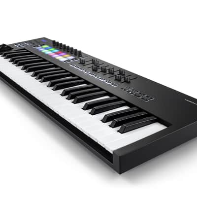 Novation Launchkey 49 [MK3] - B-Stock image 3