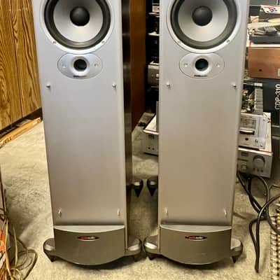 Polk Audio RTi8 Tower Speakers Cherry Wood; Tested image 1