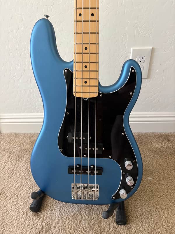 Fender American Performer Precision Bass with Maple Fretboard 2018 - Present Satin Lake Placid Blue image 1