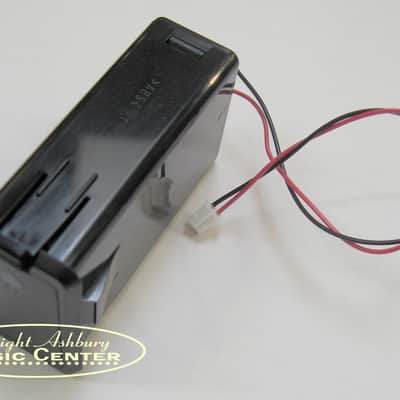 Yamaha APX500II - System 65 Pick Up System / AA Battery Holder (Buttons) image 2