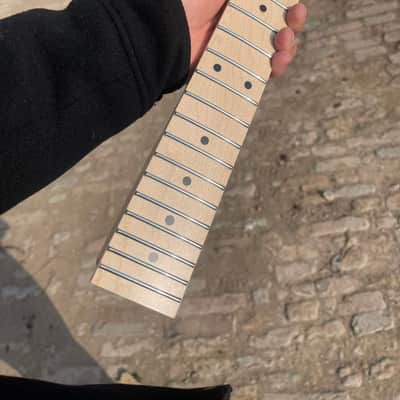 Banana head floyd rose nut stainless steel 22 frets Sickle head Maple guitar neck 25.5inch hole 10mm Lock nut Satin image 3