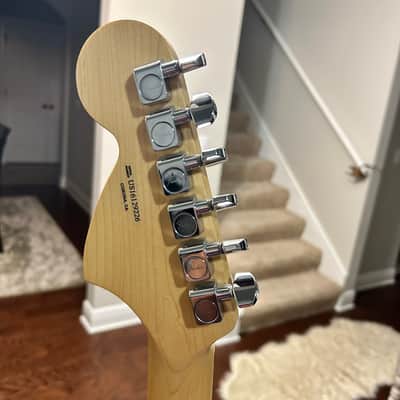 Fender American Special Stratocaster with Maple Fretboard 2015 - 2018 - Olympic White image 5